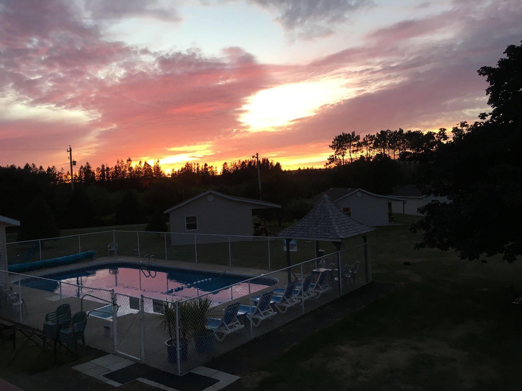 Upper Clements Cottages & Rv Park アナポリス・ロイヤル エクステリア 写真